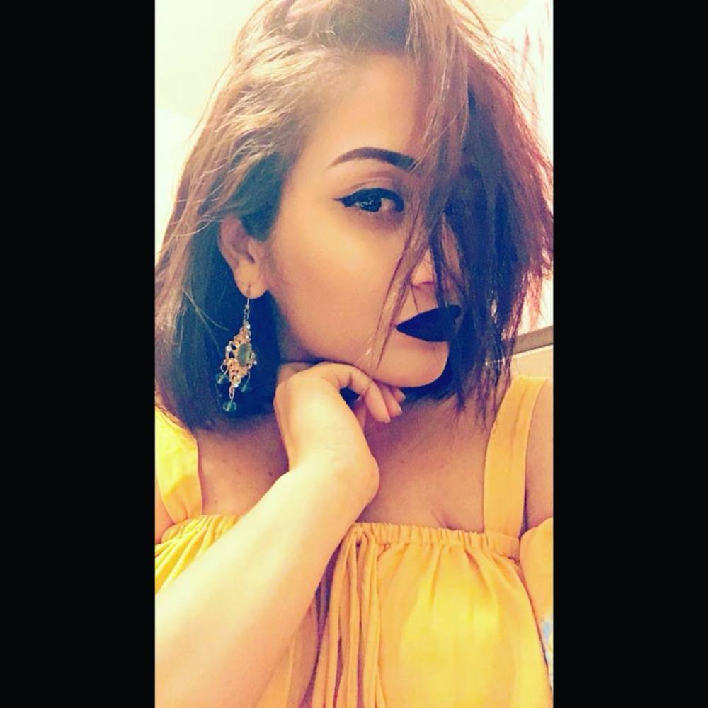 Meet your Posher, Angelica